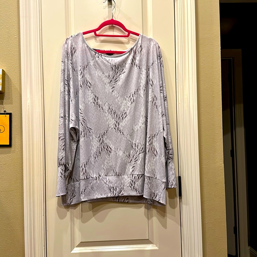 The Limited women’s blouse